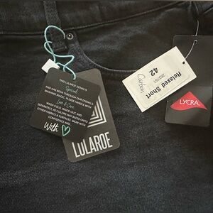 LuLaRoe Relaxed Denim Jean Shorts Carbon Wash Size 22W-23W 42 Black NWT